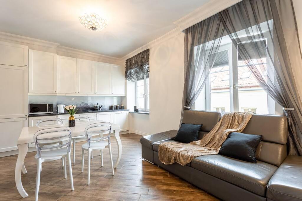Urban Chic -one Bedroom - - Podwale Apartament Warszawa