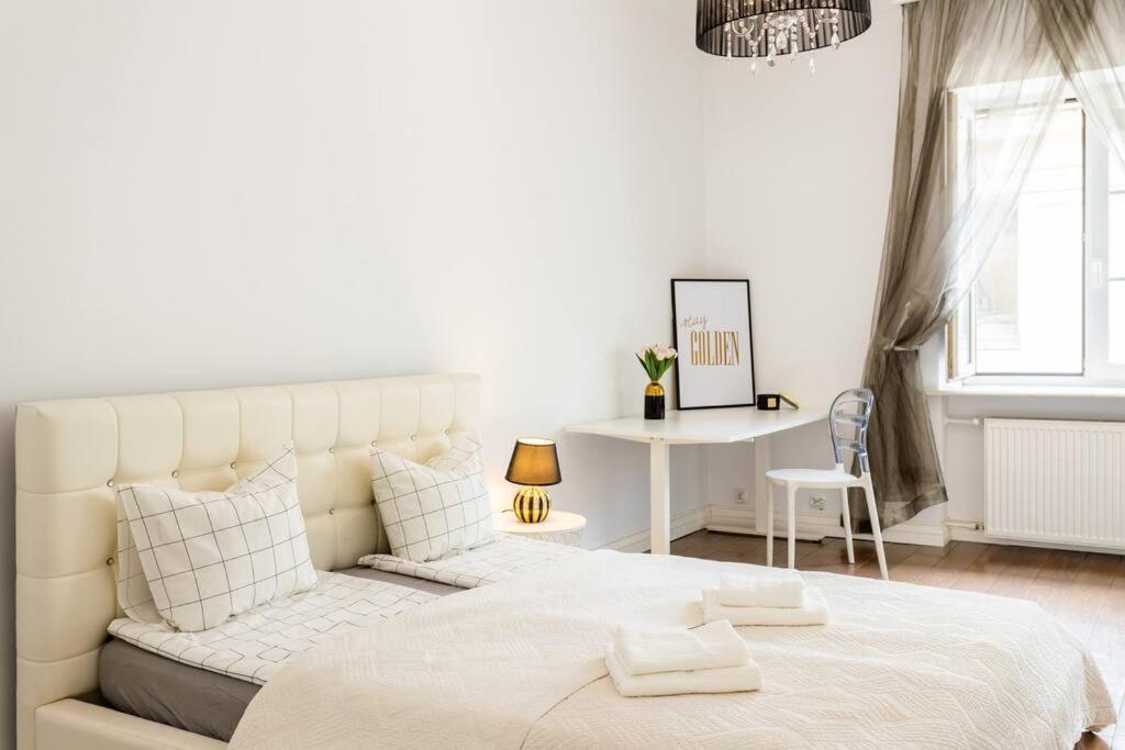 Urban Chic -one Bedroom - - Podwale Varsovia