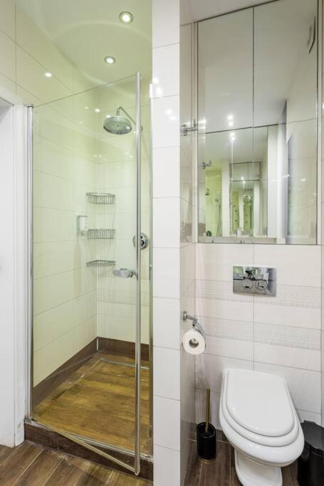 Urban Chic -one Bedroom - - Podwale * Varsovia
